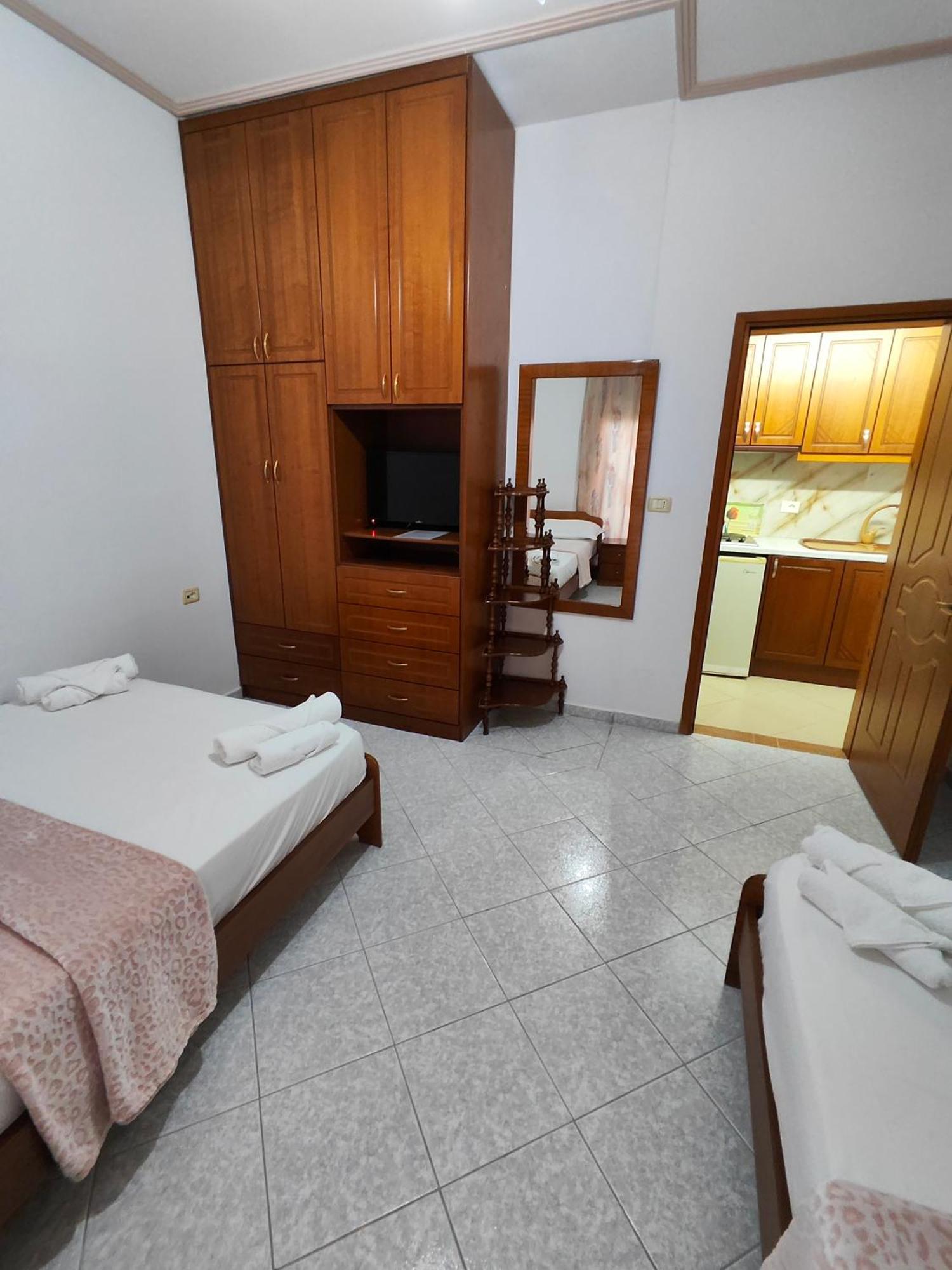 Hola Rooms Ksamil Ngoại thất bức ảnh