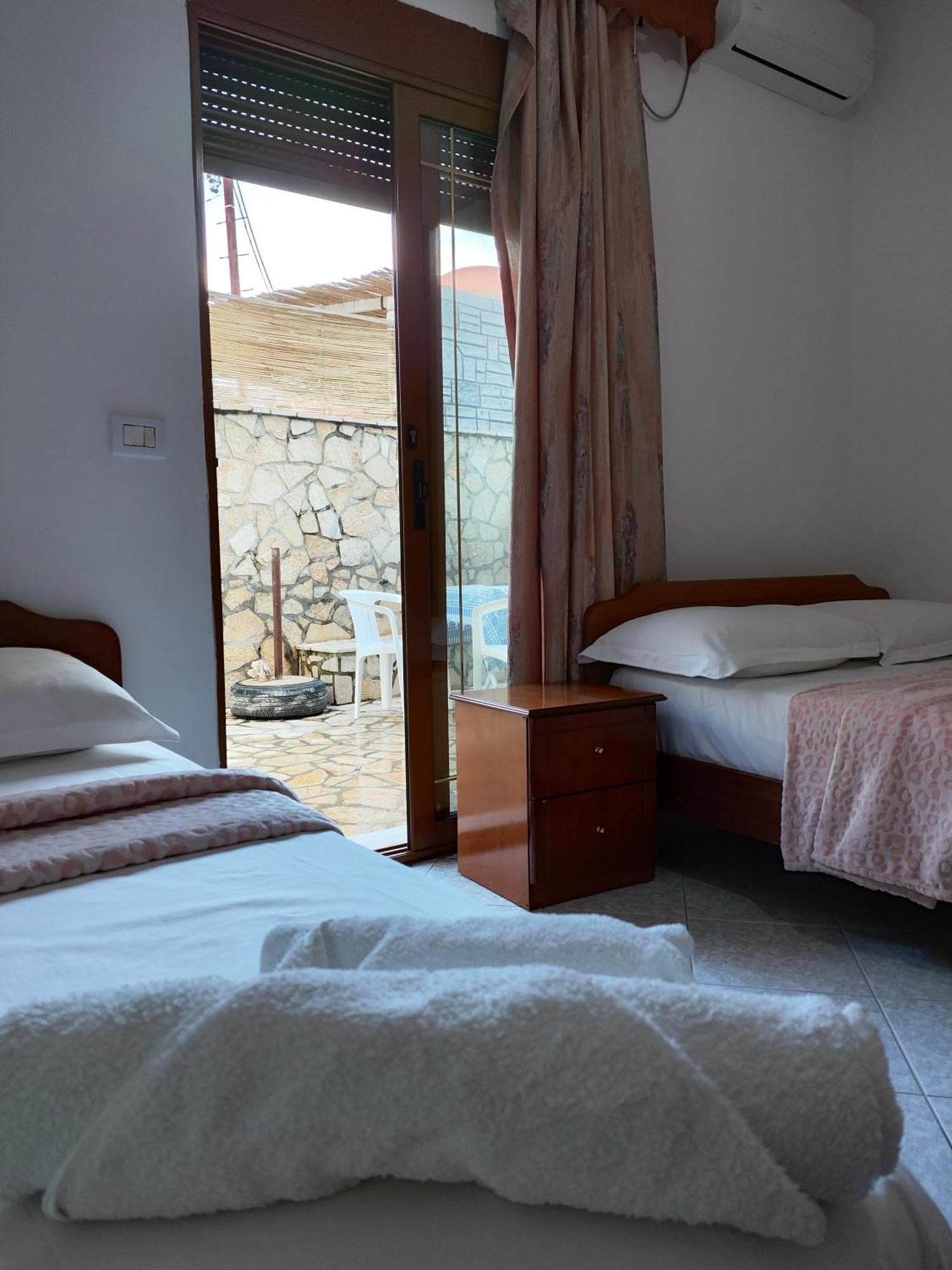 Hola Rooms Ksamil Ngoại thất bức ảnh