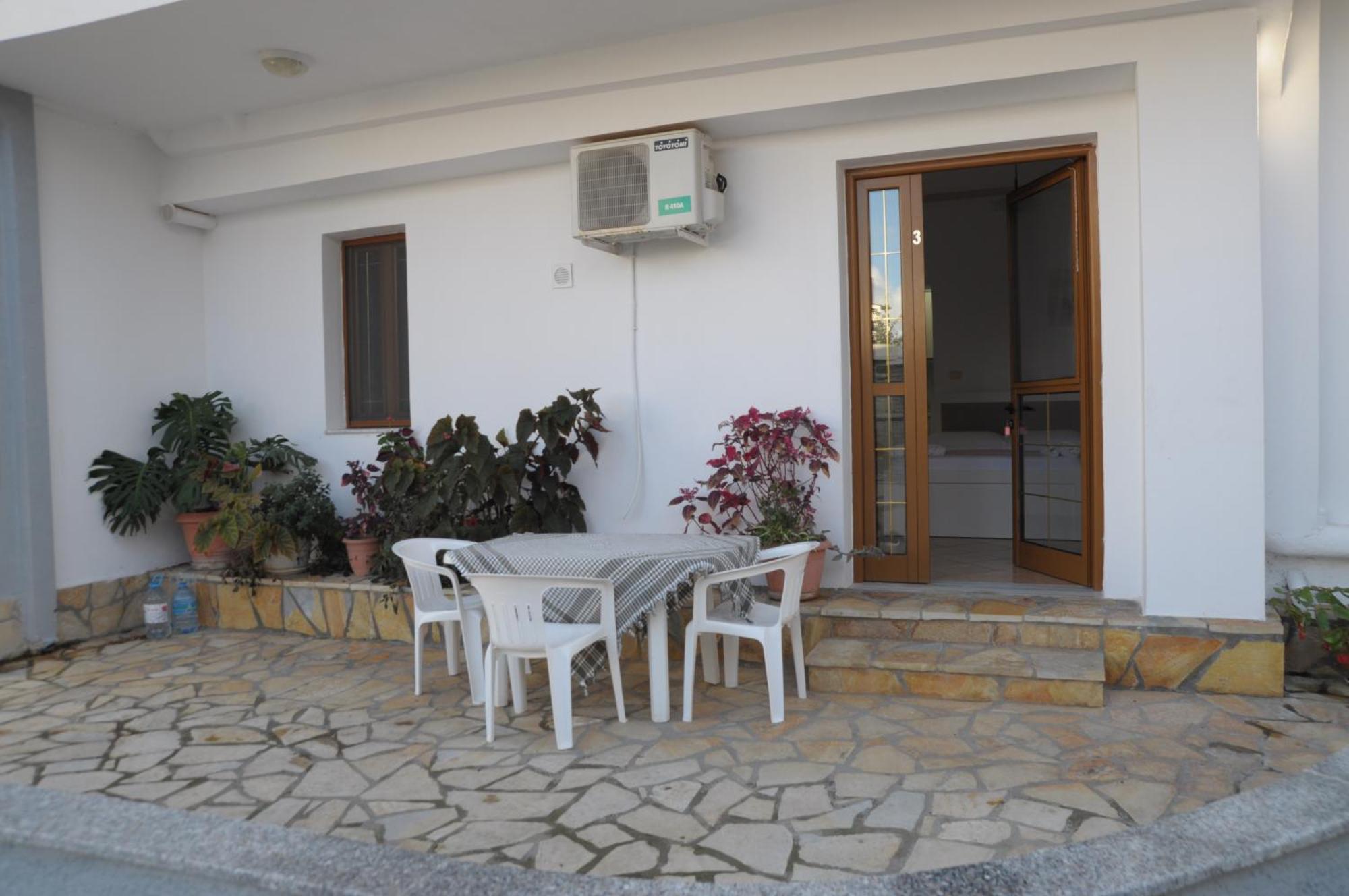 Hola Rooms Ksamil Ngoại thất bức ảnh