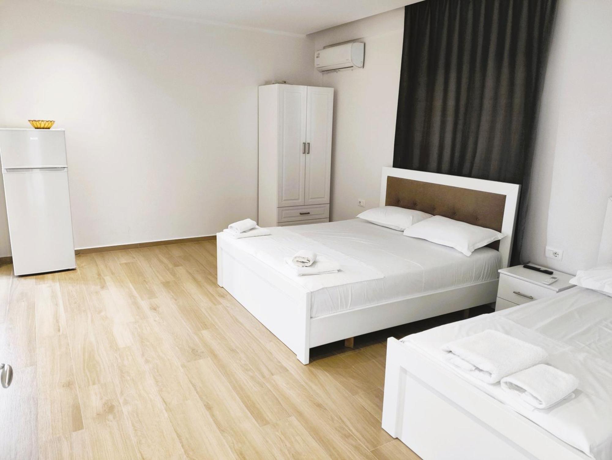 Hola Rooms Ksamil Ngoại thất bức ảnh