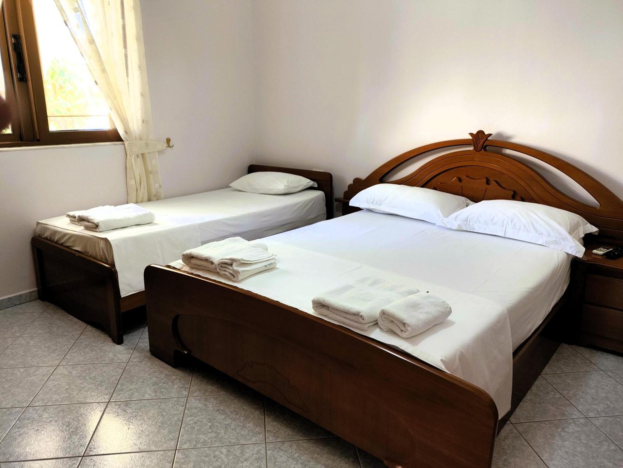Hola Rooms Ksamil Ngoại thất bức ảnh